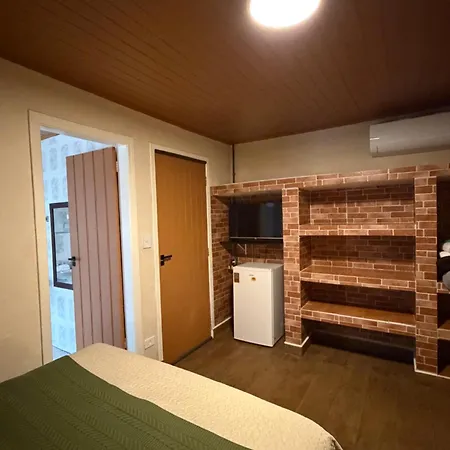 Casa da Pathy Suítes Próximas às Praia da Enseada e Santa Rita-2